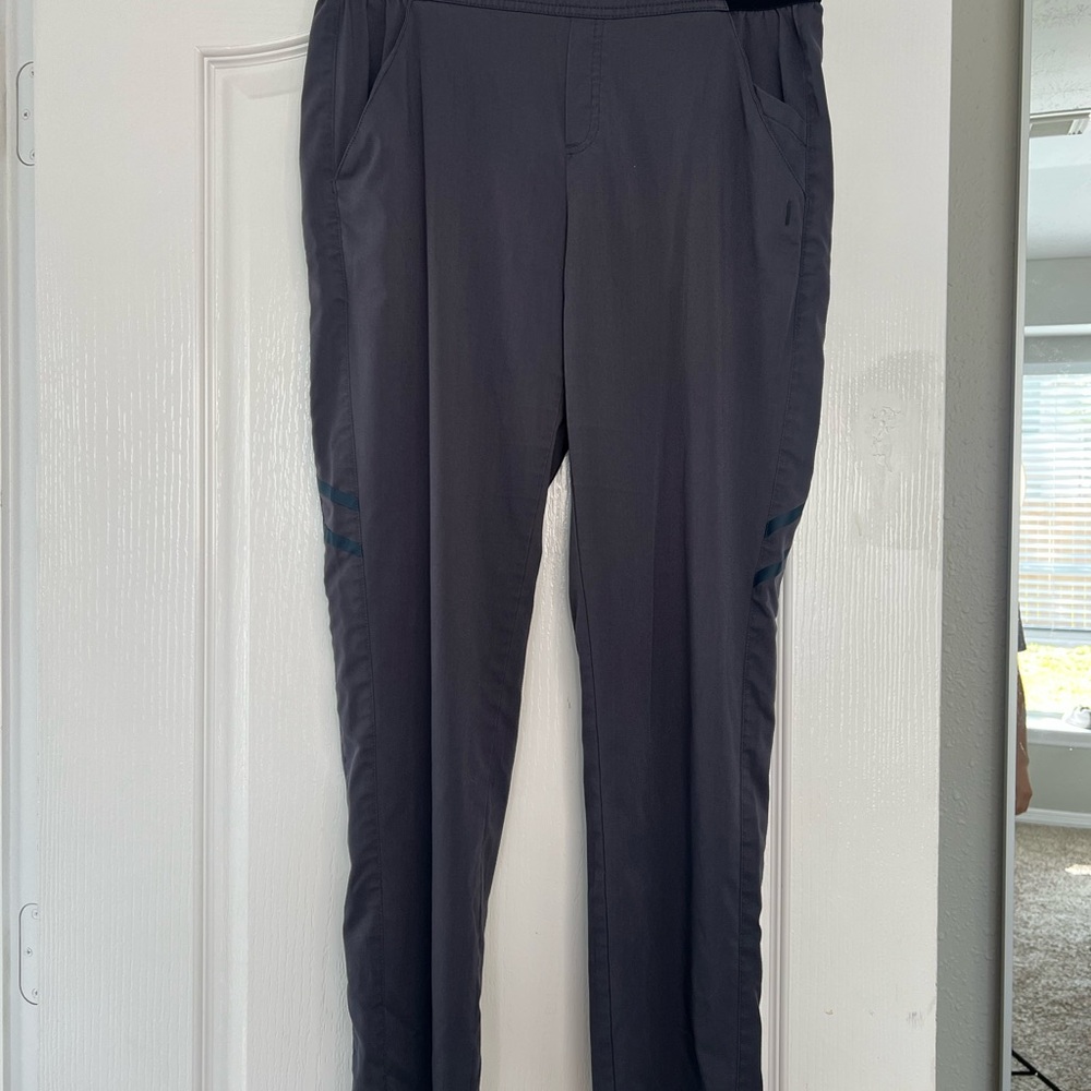 Grey's Anatomy Women's Dark Gray Tapered Scrub Pant